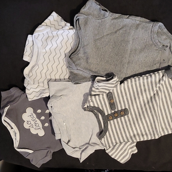 0-3M - 5 Grey Boys Onsies - Picture 1 of 2